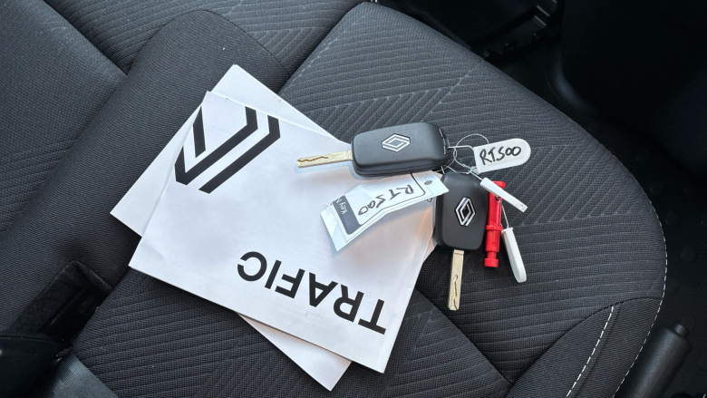 Renault Trafic Swb Diesel SL30 Blue dCi 150 Extra [Safety] Van EAG9